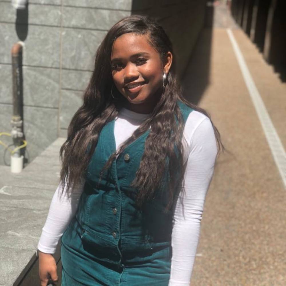 Meet your Posher, Isoke